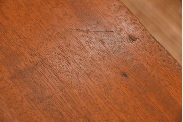 レトロ家具　アンティーク レトロなデザインのサイドテーブル(机)