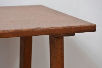 レトロ家具　アンティーク レトロなデザインのサイドテーブル(机)