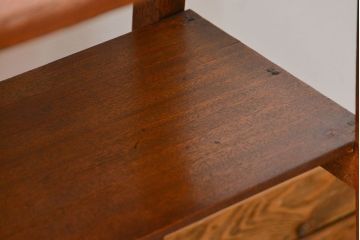 レトロ家具　アンティーク レトロなデザインのサイドテーブル(机)