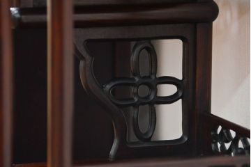 アンティーク家具　古民具・骨董 1970年頃　唐木製の高級茶棚(茶箪笥、飾り棚)