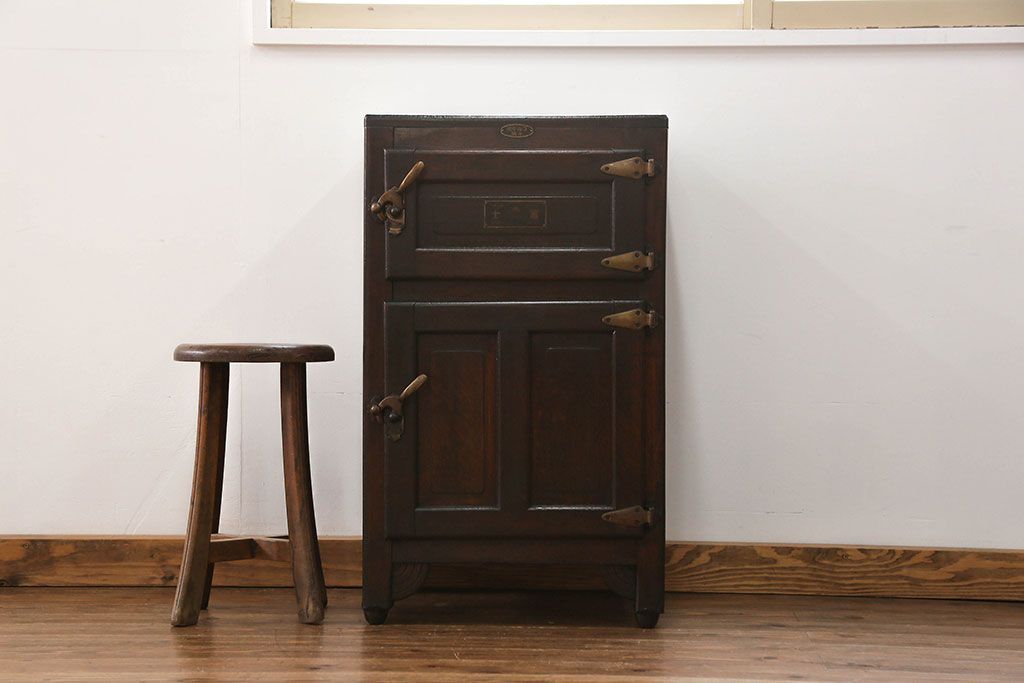 アンティーク雑貨　アンティーク 古いナラ材の木製冷蔵庫