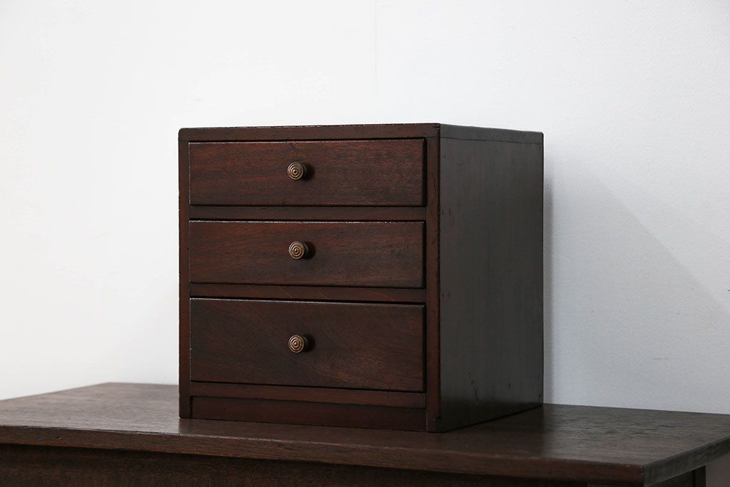 レトロ家具　昭和レトロ 古い木のシンプルなアンティーク三段小引き出し
