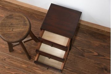レトロ家具　昭和レトロ 古い木のシンプルなアンティーク三段小引き出し