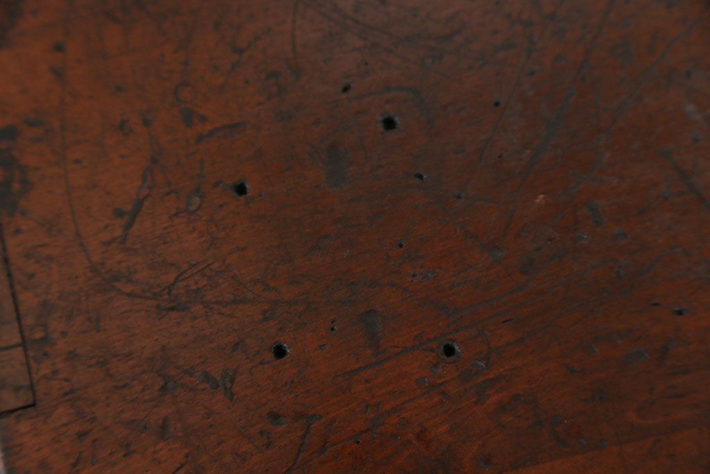 アンティーク家具　アンティーク 古い木の飾り棚付き二段小引き出し