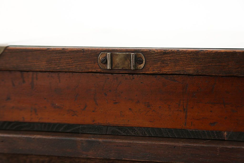 アンティーク雑貨　アンティーク 古い木のコレクションボックス (ガラスケース、飾り棚)