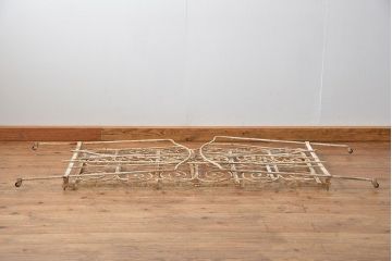 アンティーク家具　フランスアンティーク　フォールディングベビーベッド(ロートアイアン)