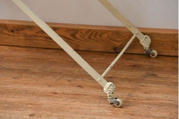 アンティーク家具　フランスアンティーク　小振りなフォールディングベビーベッド