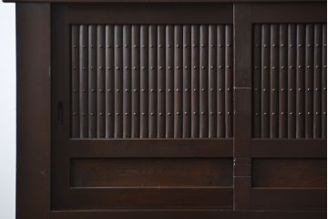 アンティーク家具　アンティーク 丸桟仕上げのモダンな6尺水屋箪笥 (キャビネット、食器棚、戸棚)