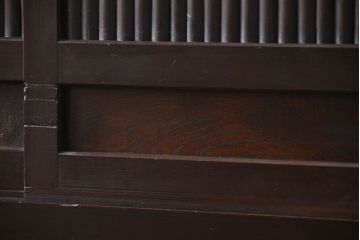 アンティーク家具　アンティーク 丸桟仕上げのモダンな6尺水屋箪笥 (キャビネット、食器棚、戸棚)