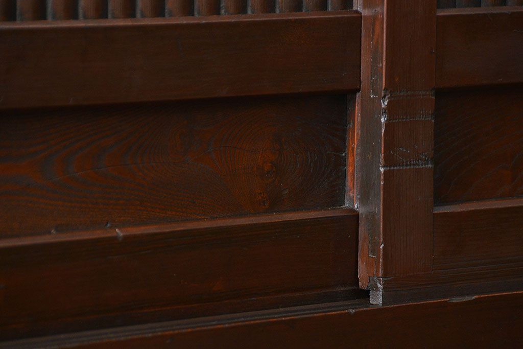 アンティーク家具　アンティーク 丸桟仕上げのモダンな6尺水屋箪笥 (キャビネット、食器棚、戸棚)
