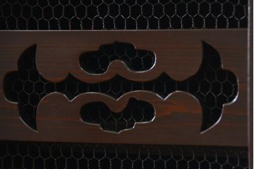 アンティーク家具　アンティーク 丸桟仕上げのモダンな6尺水屋箪笥 (キャビネット、食器棚、戸棚)