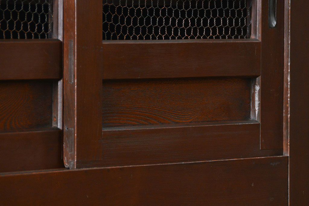 アンティーク家具　アンティーク 丸桟仕上げのモダンな6尺水屋箪笥 (キャビネット、食器棚、戸棚)