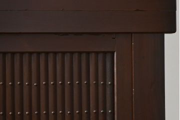 アンティーク家具　アンティーク 丸桟仕上げのモダンな6尺水屋箪笥 (キャビネット、食器棚、戸棚)