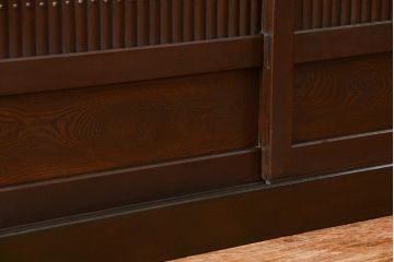 アンティーク家具　アンティーク 丸桟仕上げのモダンな6尺水屋箪笥 (キャビネット、食器棚、戸棚)