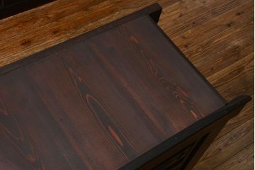 アンティーク家具　アンティーク 丸桟仕上げのモダンな6尺水屋箪笥 (キャビネット、食器棚、戸棚)