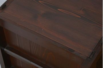 アンティーク家具　アンティーク 丸桟仕上げのモダンな6尺水屋箪笥 (キャビネット、食器棚、戸棚)