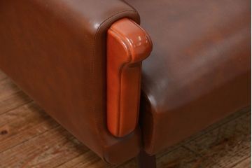 ヴィンテージ家具　ビンテージ　1960〜70年代　おしゃれな2人掛けソファ