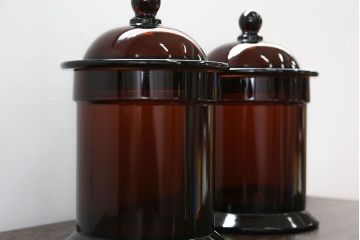 アンティーク雑貨　アンティーク 古いフタ付きガラス瓶(小びん) 2個セット