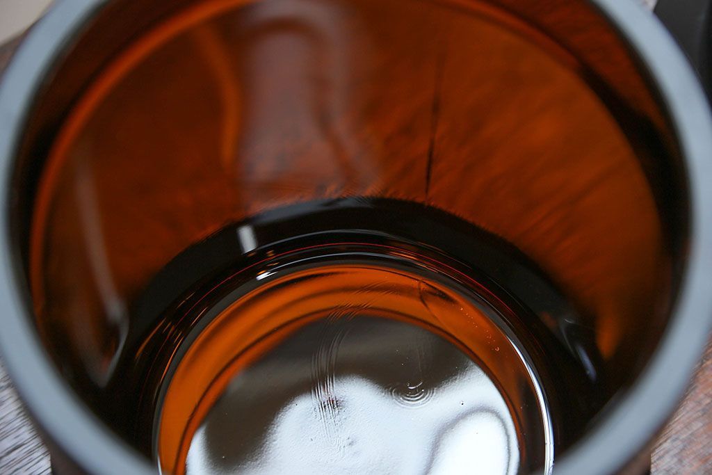 アンティーク雑貨　アンティーク 古いフタ付きガラス瓶(小びん) 2個セット