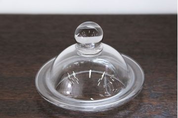 アンティーク雑貨　アンティーク 古いガラス瓶 白磁 計量カップ 2点セット