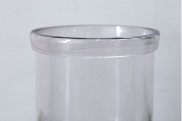 アンティーク雑貨　アンティーク 古いガラス瓶 白磁 計量カップ 2点セット