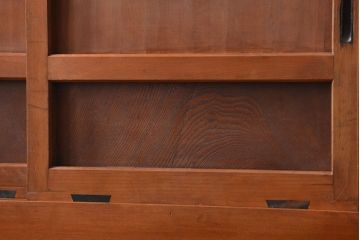 アンティーク家具　古民具・骨董 昇り引き出し付き!明るい色合いの六尺水屋箪笥 (食器棚、収納棚)