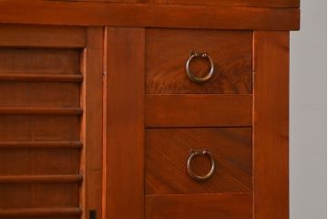 アンティーク家具　古民具・骨董 昇り引き出し付き!明るい色合いの六尺水屋箪笥 (食器棚、収納棚)