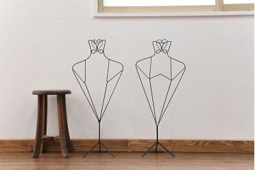 アンティーク雑貨　昭和レトロ 古い洋品店のワイヤスタンドハンガー2点セット(トルソー)