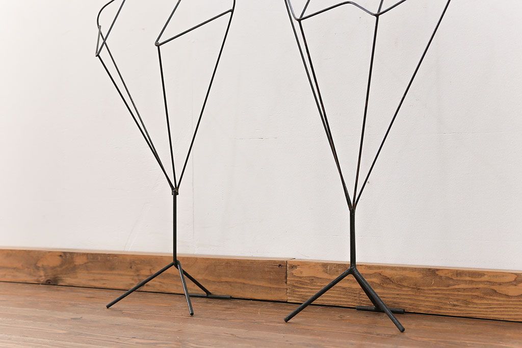 アンティーク雑貨　昭和レトロ 古い洋品店のワイヤスタンドハンガー2点セット(トルソー)