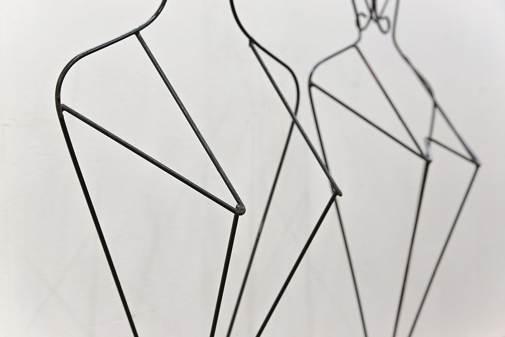 アンティーク雑貨　昭和レトロ 古い洋品店のワイヤスタンドハンガー2点セット(トルソー)