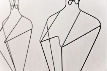 アンティーク雑貨　昭和レトロ 古い洋品店のワイヤスタンドハンガー2点セット(トルソー)