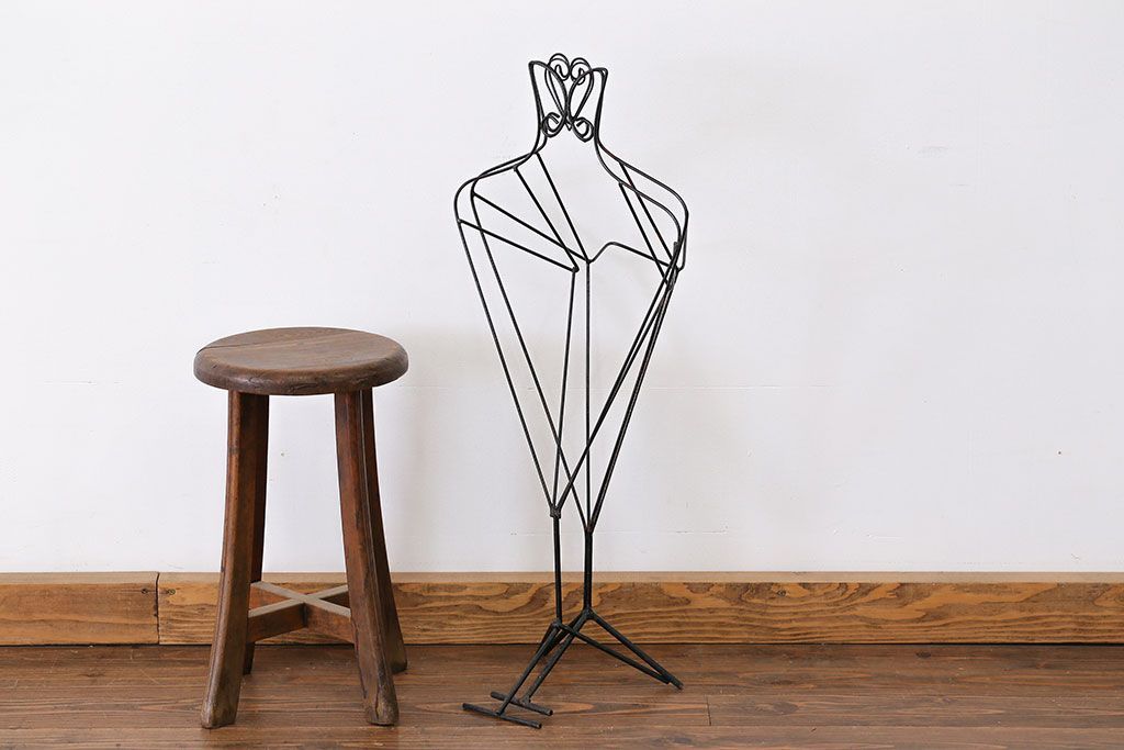 アンティーク雑貨　昭和レトロ 古い洋品店のワイヤスタンドハンガー2点セット(トルソー)