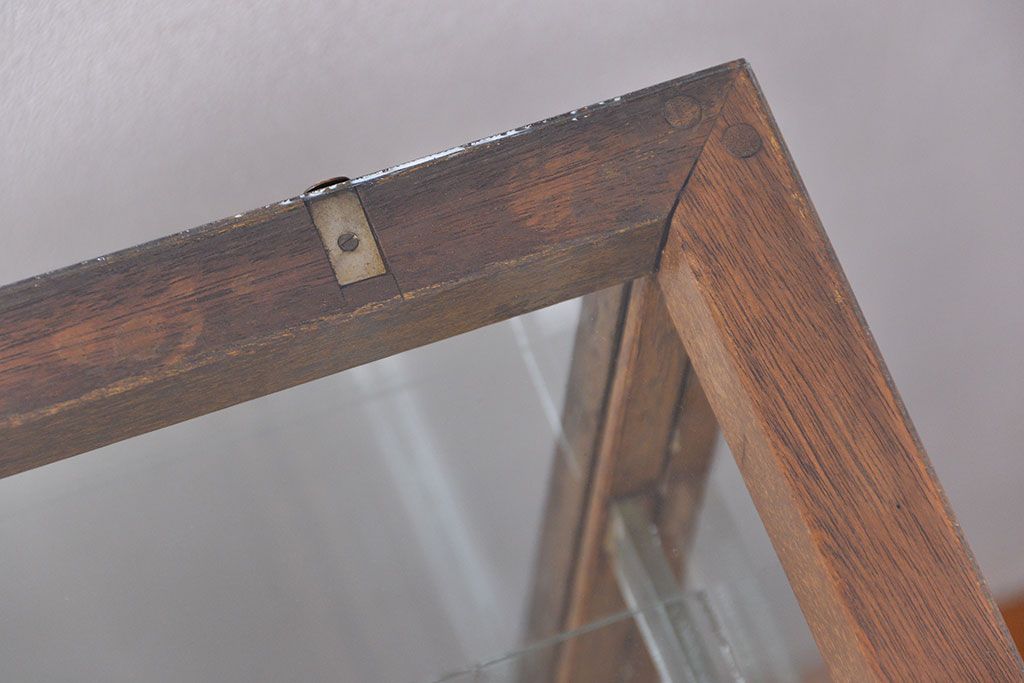 レトロ家具　昭和レトロ　シンプルで大振りなアンティークガラスケース(ショーケース、飾り棚)