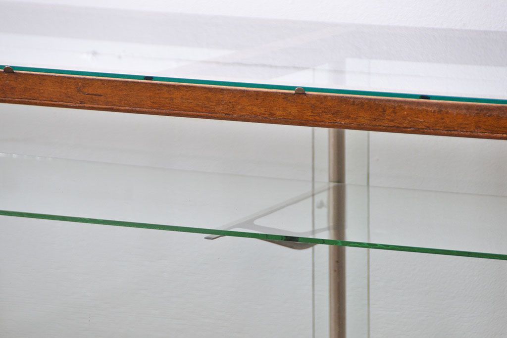 レトロ家具　昭和レトロ　シンプルで大振りなアンティークガラスケース(ショーケース、飾り棚)