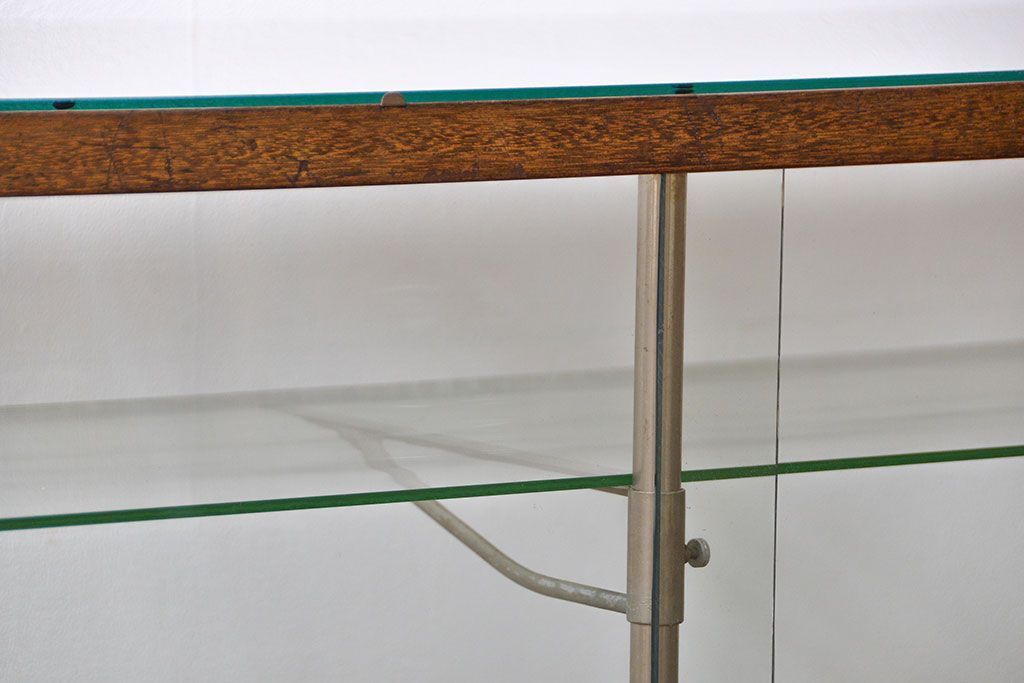 レトロ家具　昭和レトロ　シンプルで大振りなアンティークガラスケース(ショーケース、飾り棚)