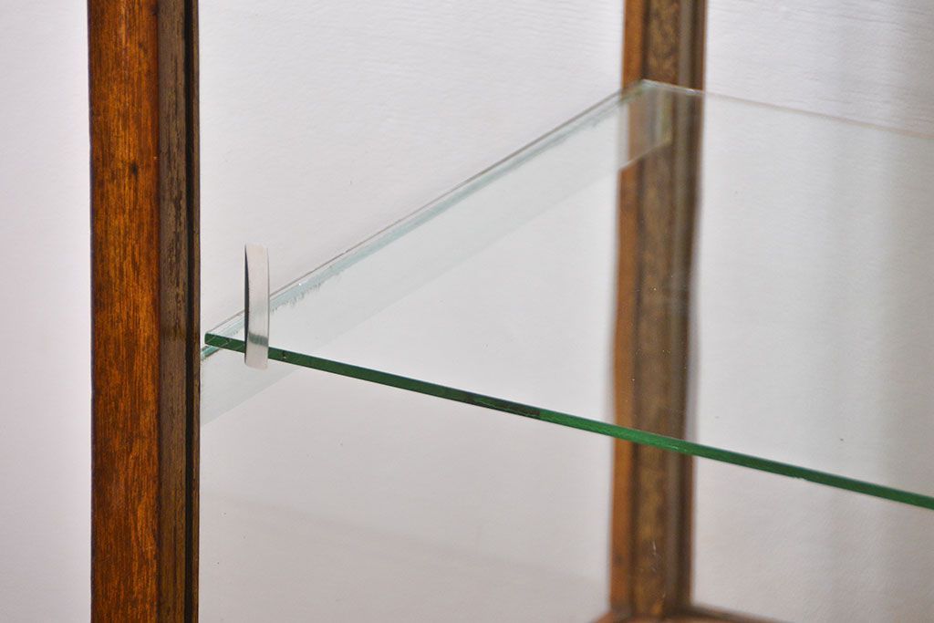 レトロ家具　昭和レトロ　シンプルで大振りなアンティークガラスケース(ショーケース、飾り棚)