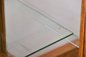 レトロ家具　昭和レトロ　シンプルで大振りなアンティークガラスケース(ショーケース、飾り棚)