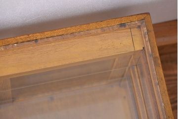 レトロ家具　昭和レトロ　希少なサイズの卓上ガラスケース (ショーケース)