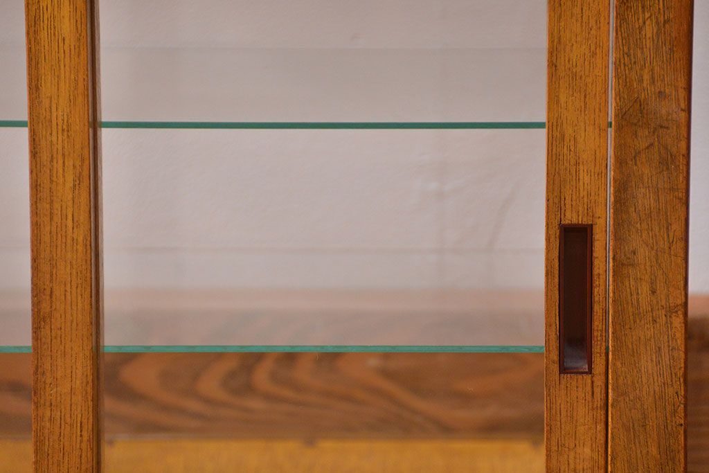 レトロ家具　昭和レトロ　希少なサイズの卓上ガラスケース (ショーケース)