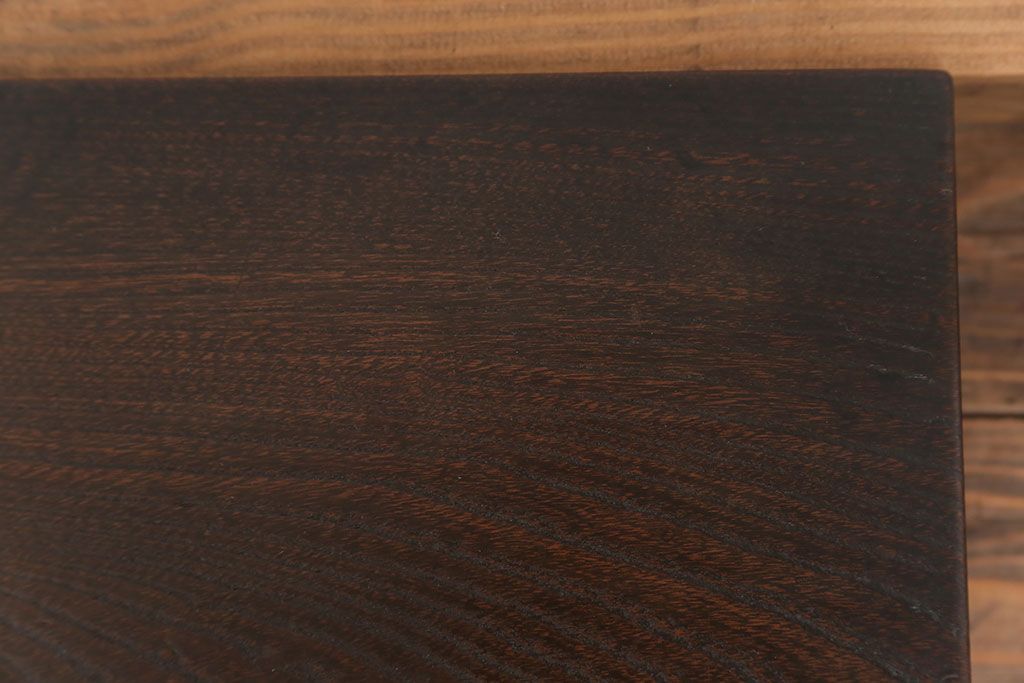 アンティーク雑貨　古民具・骨董　古い欅材の脚付き花台(飾り台)