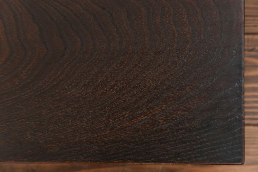 アンティーク雑貨　古民具・骨董　古い欅材の脚付き花台(飾り台)