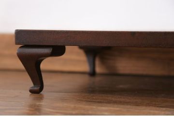 アンティーク雑貨　古民具・骨董　古い欅材の脚付き花台(飾り台)