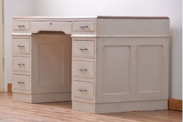 アンティーク家具　アンティークペイント　シンプルな組立て式両袖机 (ニーホールデスク、在宅ワーク、在宅用作業台)
