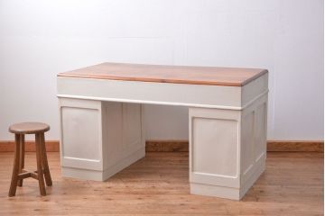 アンティーク家具　アンティークペイント　シンプルな組立て式両袖机 (ニーホールデスク、在宅ワーク、在宅用作業台)