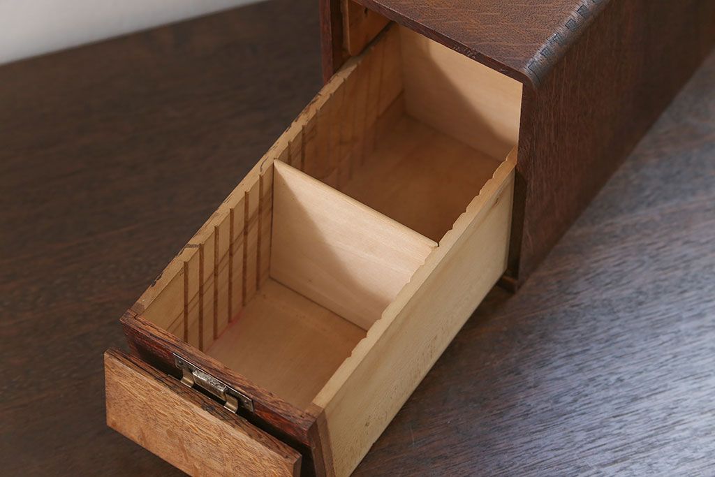 レトロ家具　昭和レトロ 古いナラ材!小さなカードケース (小引き出し、図書館、図書室)