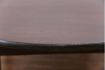 アンティーク家具　アンティーク 古い栓材の小振りな丸型ちゃぶ台 (テーブル、机)