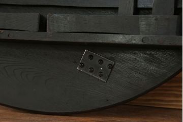 レトロ家具　昭和レトロ 古い栓材のシックな丸型ちゃぶ台 (座卓、座机)