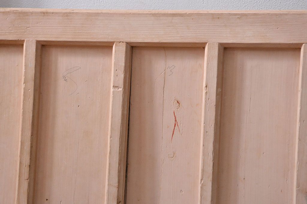 アンティーク　ペンキのはげたシンプルなガラス戸2枚セット (引き戸)