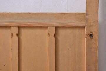アンティーク　ペンキのはげたシンプルなガラス戸 (引き戸)