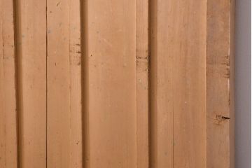 アンティーク　ペンキのはげたシンプルなガラス戸 (引き戸)